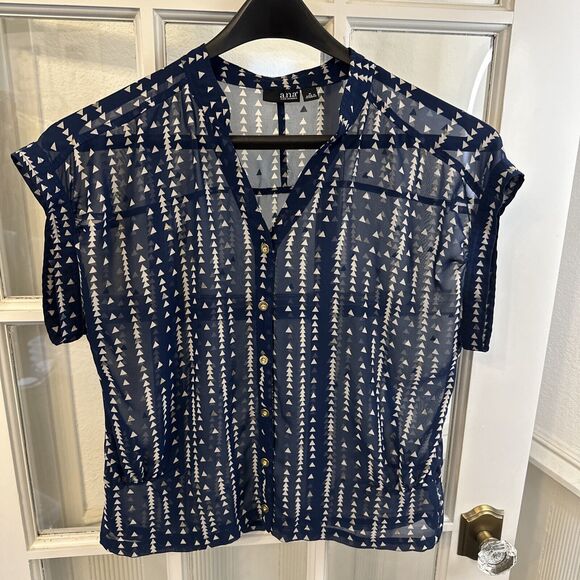 a.n.a Women's Blue Blouse Womens M Gold Accent Button Down - Picture 1 of 11